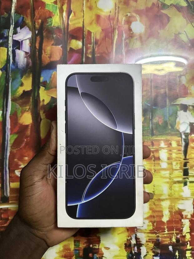 New Apple iPhone 16 Pro Max 256 GB Black