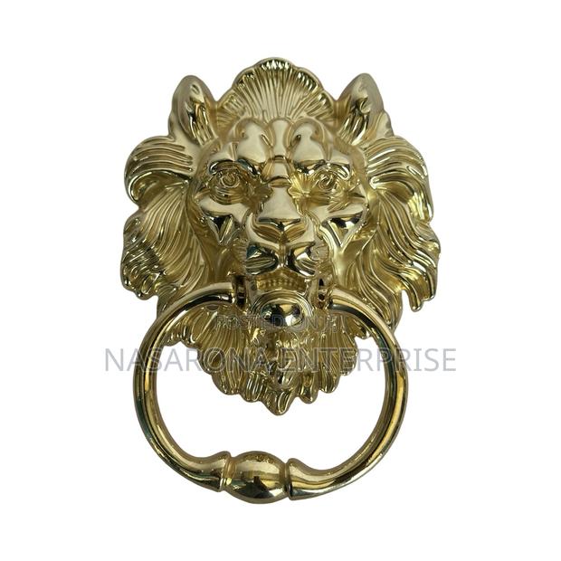 Lion Sofa Design · Photo 4