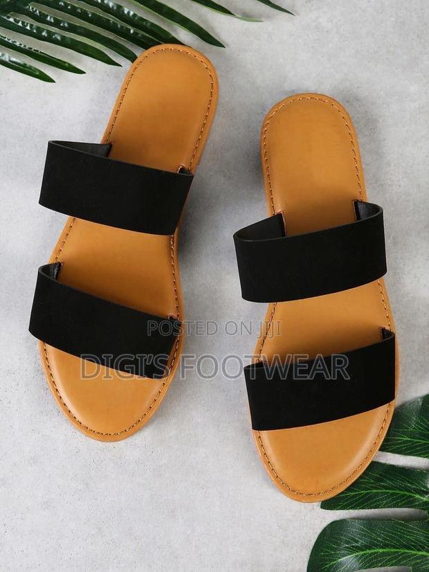 Black Suede Parallel Slippers · Photo 3