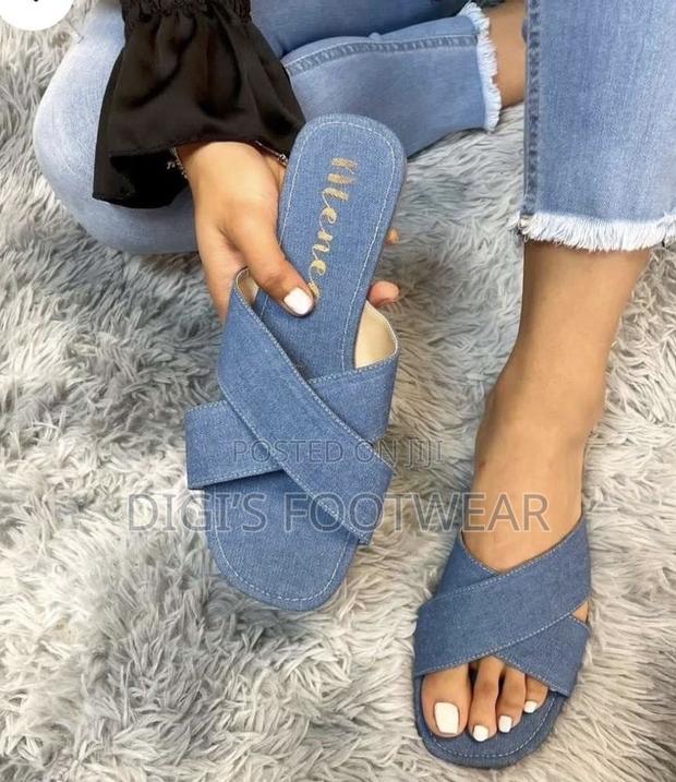 Blue Jeans Crossed Ladies Slippers · Photo 3