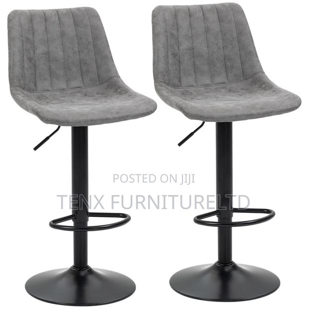 Bar Stool (Set of Two) · Photo 4