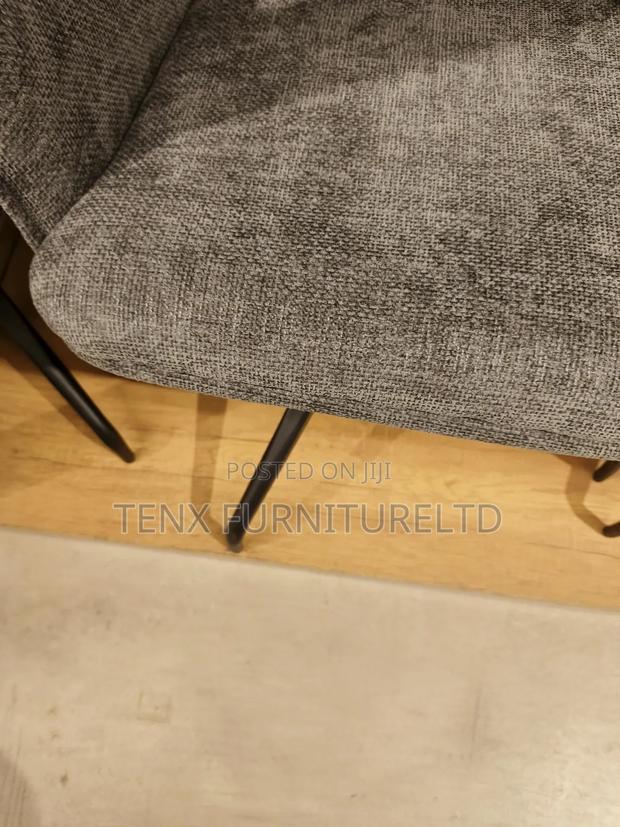 Dining Chair (Swivel) Soft · Photo 4