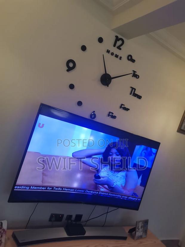 3d Wall Clock Large 100 to 120cm Diameter Adjustable · Photo 3