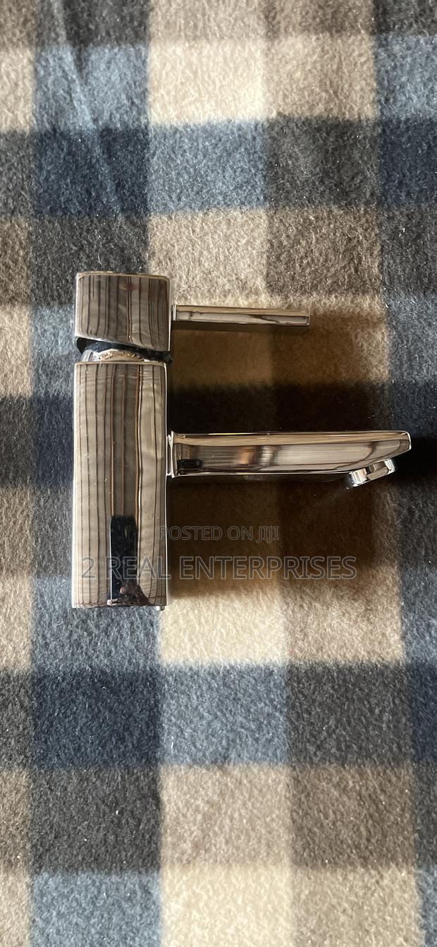 Single Basin Tap Faucet · Photo 3