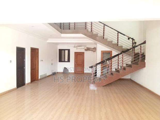 6bdrm House in Dzorwulu for rent photo 4