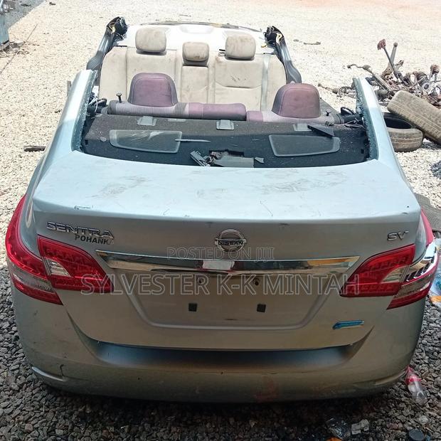 2014 Sentra Back Cut
