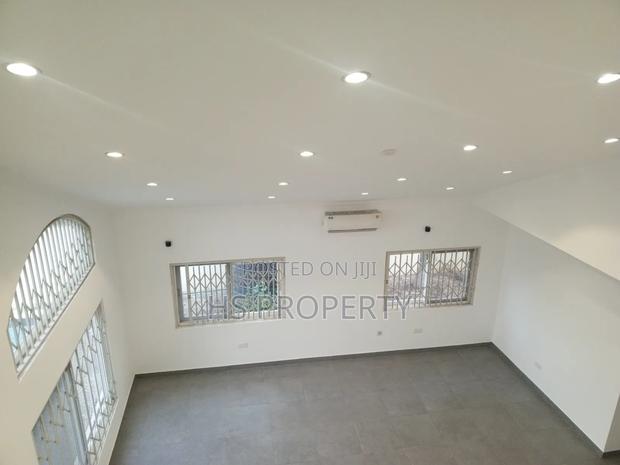 4bdrm House in Airport Residential Area for rent photo 4