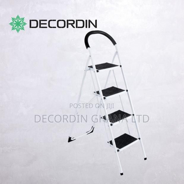 4 Step Foldable Ladder