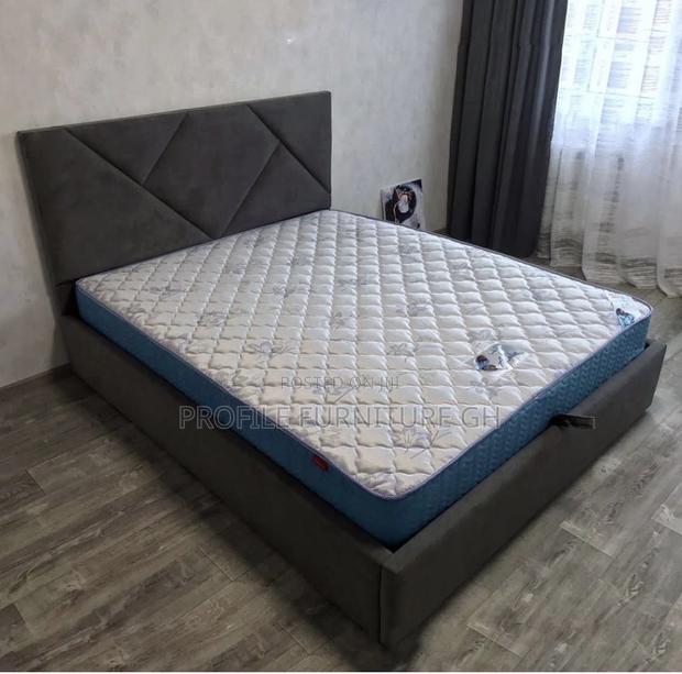 Opulence Pattern-Design Frame With Queen Size Mattress