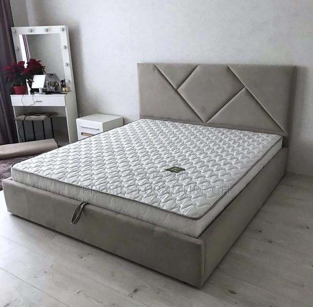 Miraculous Queen Size Mattress With Bed-Frame · Photo 2