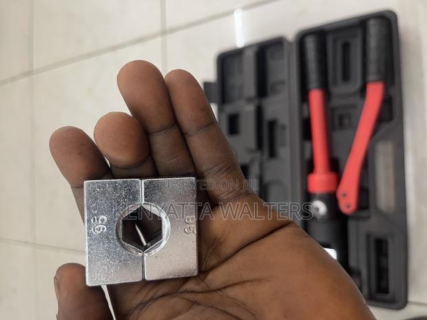 Hydraulic Cable Crimping Tool photo 13
