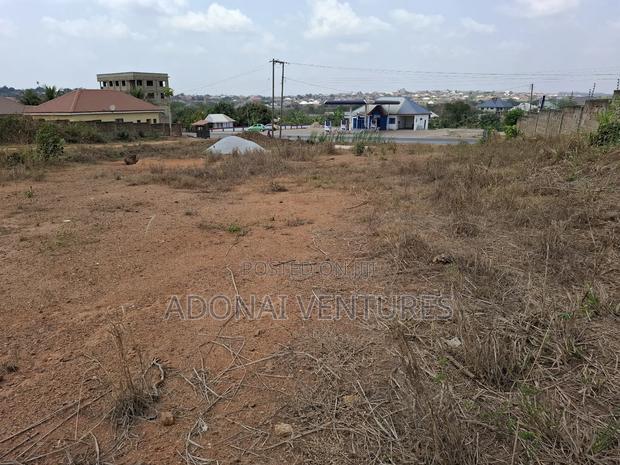 Main Road 2 Plot of Land for Sale in Sokoban to Trede · Photo 3