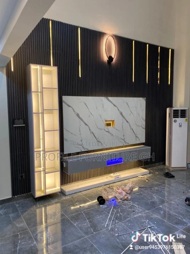 Efflorescence Console for Executive Apartment