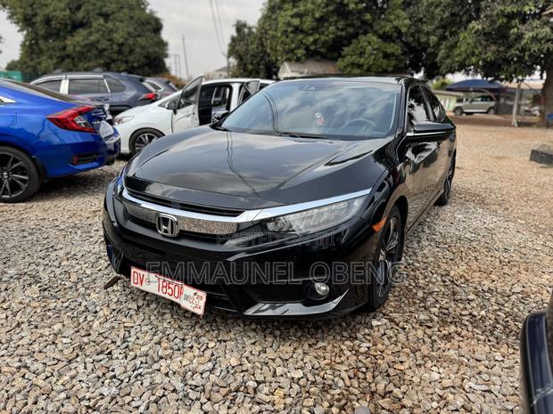 Honda Civic 2018 Black photo 9