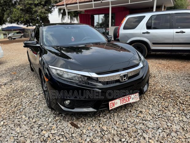 Honda Civic 2018 Black photo 8