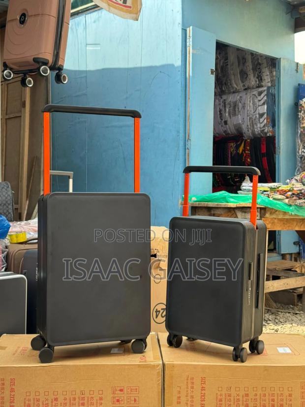 2 in 1 Zipless Luxury Anticrake Luggages · Photo 2