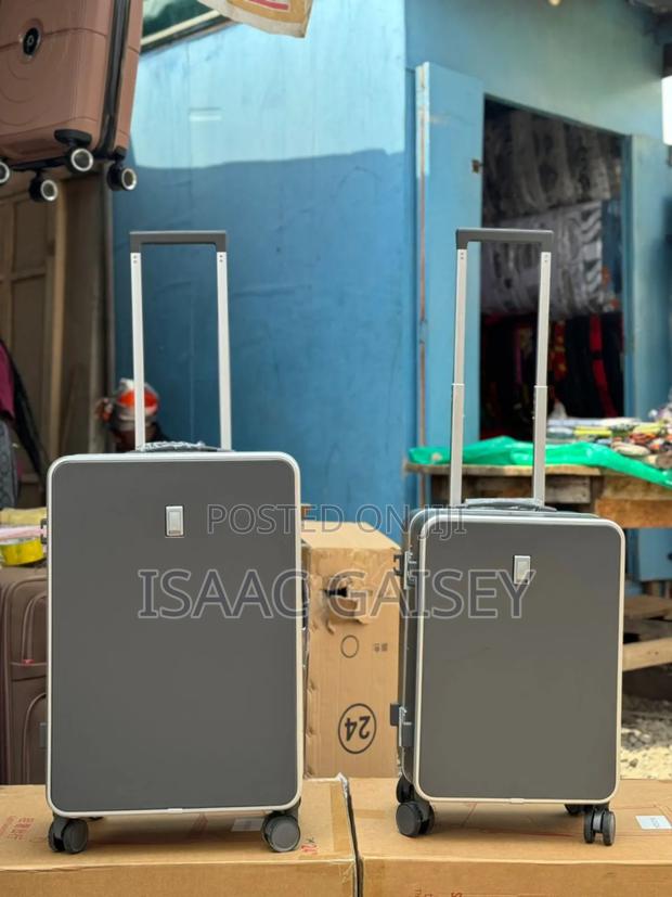 2set Executive Luxurious Best Quality Anticrake Luggages · Photo 2