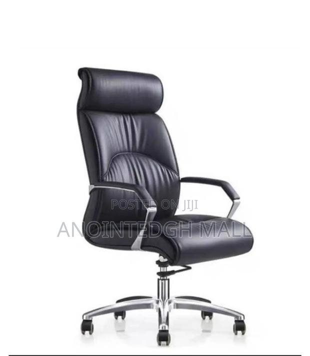 Executive Leather Swivel Chair - Black