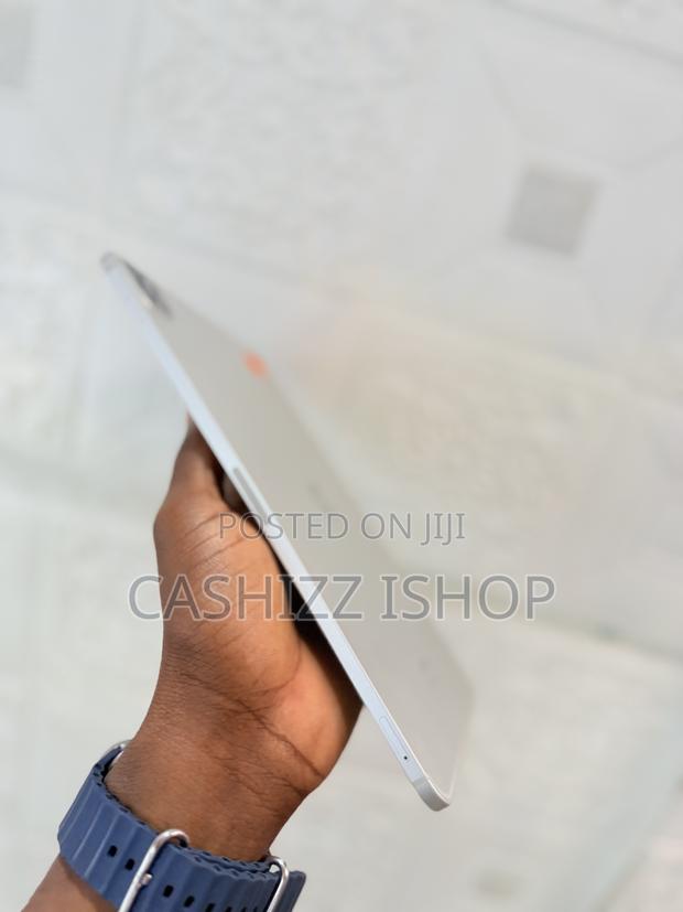 Apple iPad Pro 11 (2022) 128 GB Silver photo 6