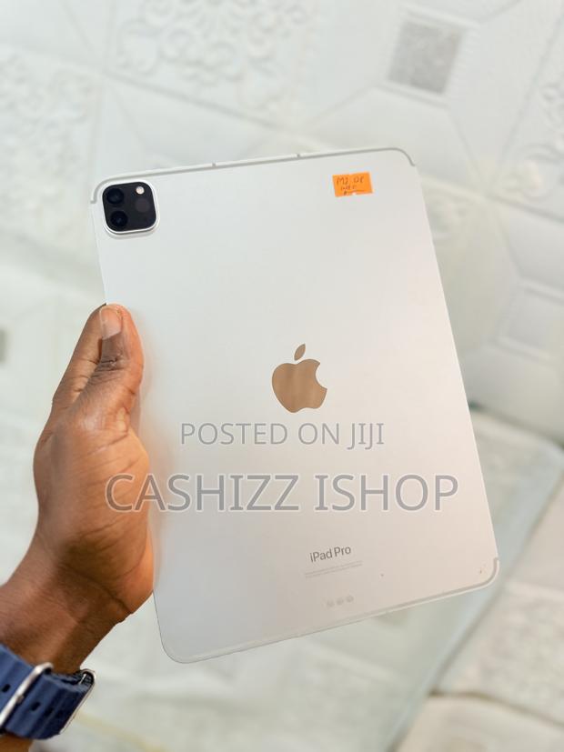 Apple iPad Pro 11 (2022) 128 GB Silver