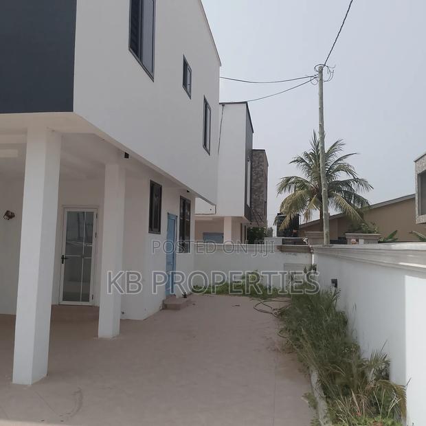 3bdrm House in Kb Properties, Spintex for sale · Photo 3