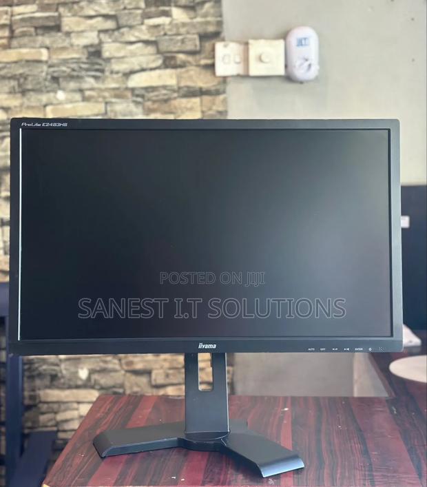 24 Inch Iyana Monitor photo 2