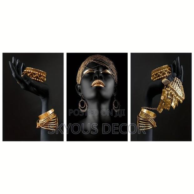 Black Gold Hand Face Wall Art Canvas · Photo 2