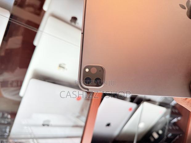 Apple iPad Pro 12.9 (2021) 256 GB Gray photo 4