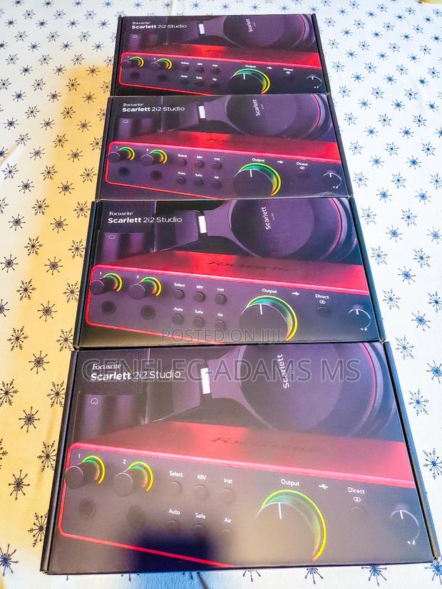 Focusrite Scarlet 2i2 Bundle 4th Generation photo 4