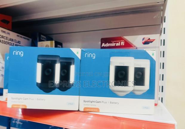 Ring 2 in 1 Sportlight Cam Plus/ · Photo 2