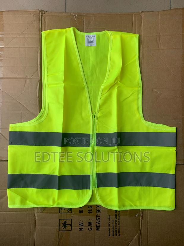 High-Quality Reflector Jacket Lime · Photo 2
