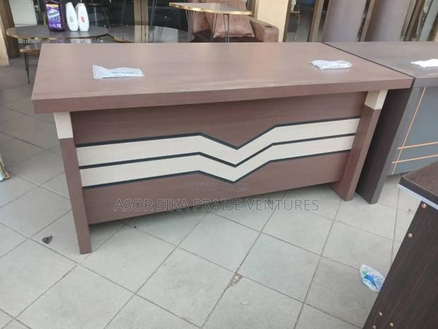 Office Table 1.6m · Photo 2