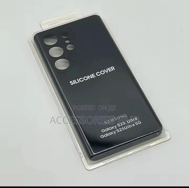 Samsung S25 Ultra Original Silicone Cases · Photo 4