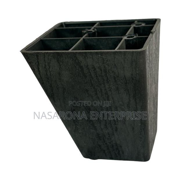 Rubber Wedge Carpet Castors (4pcs) 5inches · Photo 4