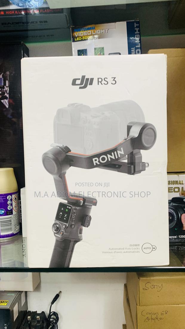 Dji RS3 Hand Held Gimbal · Photo 3