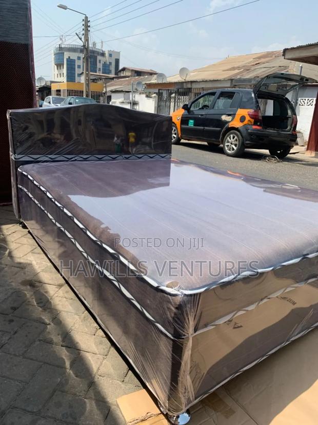Queen Size Inbuilt With Mattress · Photo 2