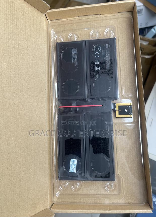 Original Surface Pro 5 Battery · Photo 4
