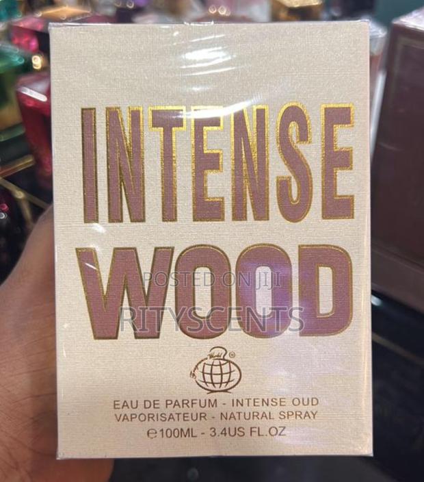 Intense Wood Perfume for Men · Photo 2