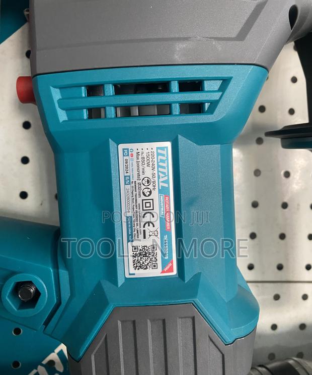 TOTAL Rotary Hammer (1500W) · Photo 4