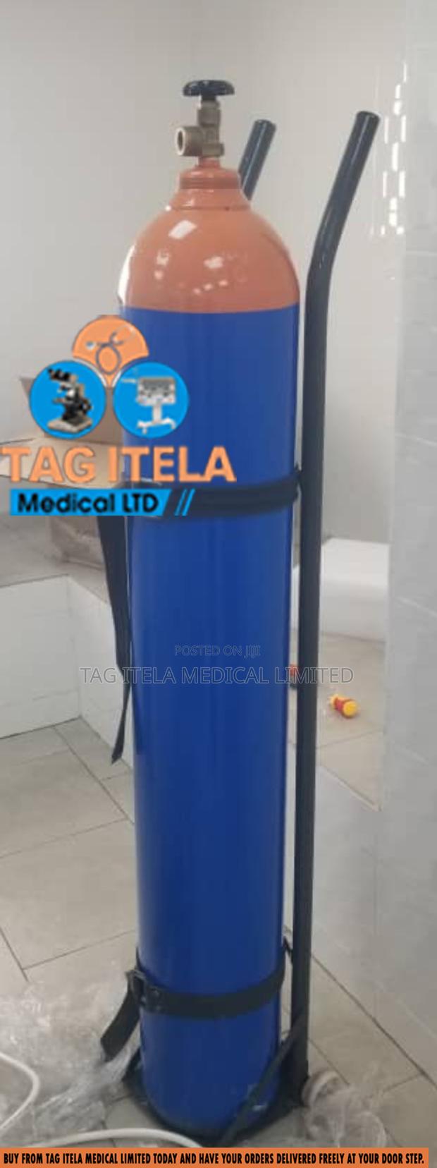 Oxygen Cylinder (50ltrs Complete Set) · Photo 2