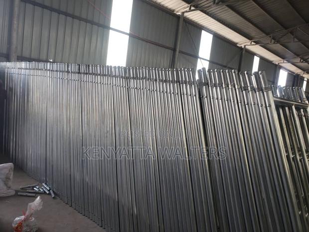 Galvanized Matel Scaffolding photo 2