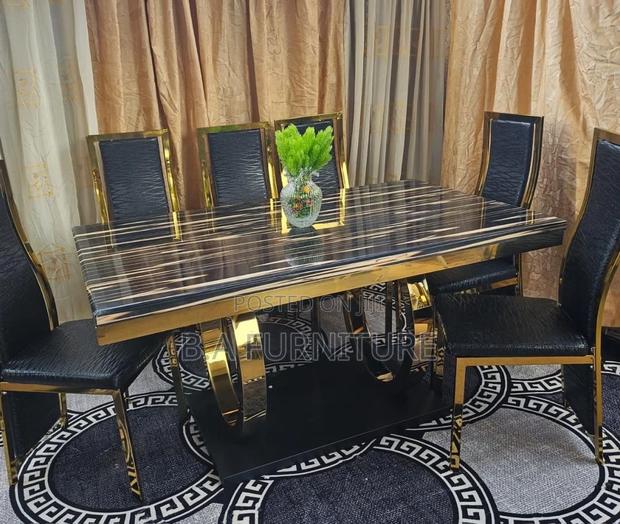 Marble Dining Set · Photo 2