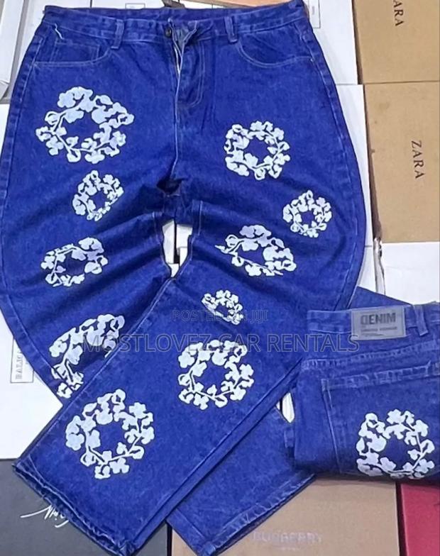 Baggy Jean Trousers for Sale in Labadi · Photo 3