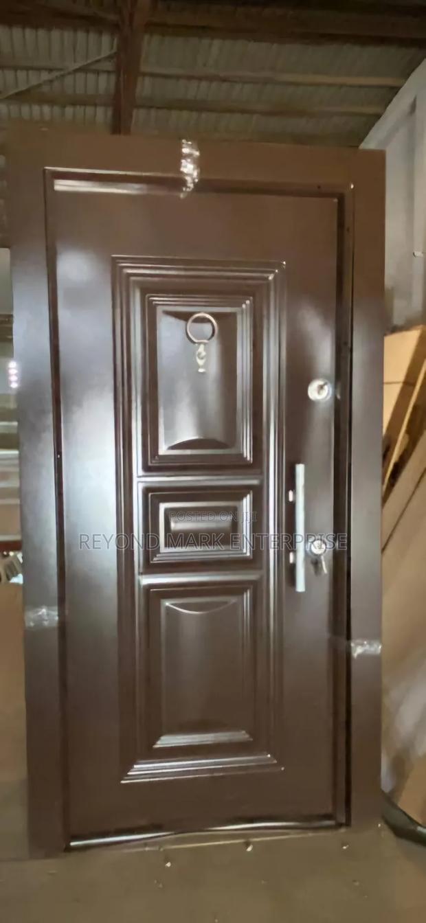 Single Door - Luxury Door - Waterproof Door · Photo 2