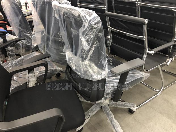 Durable Quality Office Chair · Photo 4