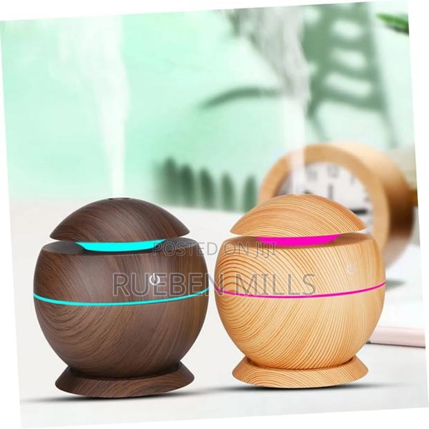 Ultrasonic Aroma Diffuser Humidifier With Color Changing LED · Photo 2