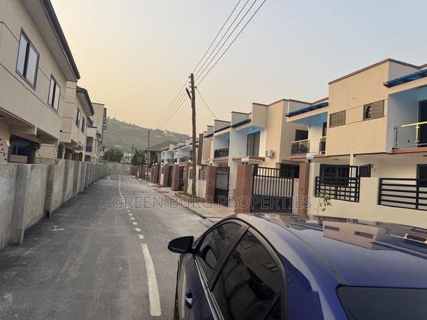 3bdrm House in Oyarifa for rent photo 4