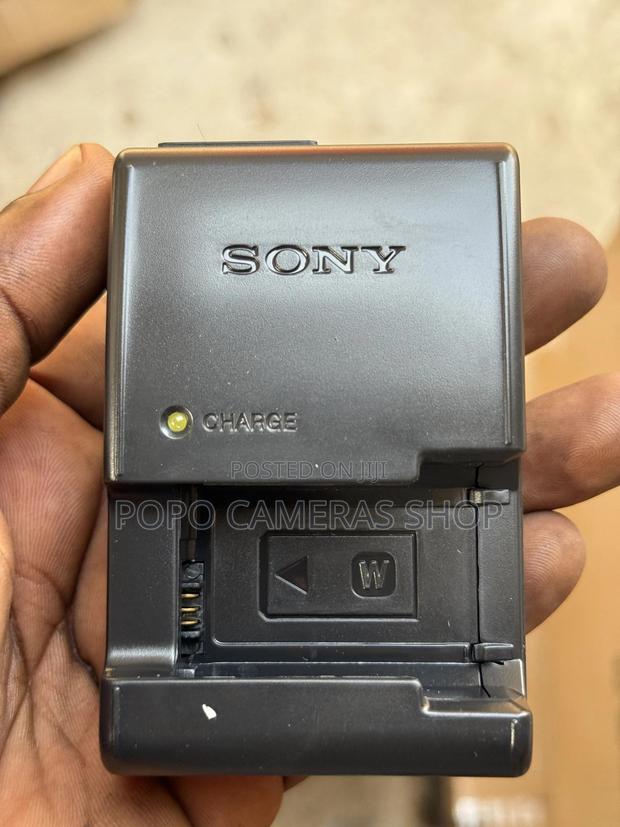 Sony NP-FW50 Charger · Photo 2