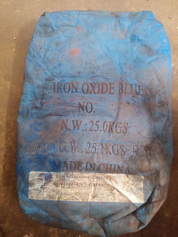 Blue Pigment · Photo 2