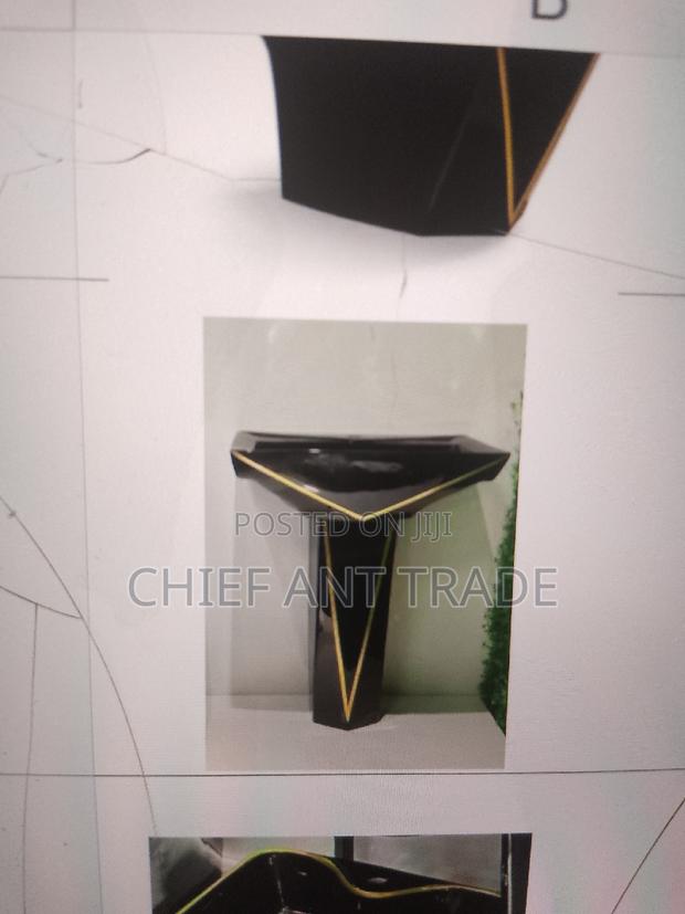 Basin. Black Gold. 903 · Photo 4